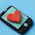 El amor sin algoritmo: solteros exploran nuevas formas de buscar pareja fuera de las apps