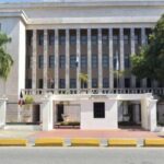 Educación informa continúa este viernes la suspensión de docencia en provincias en alerta roja