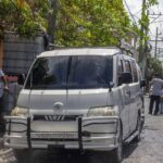 El lavado de vehículos, entre la informalidad y el servicio a domicilio